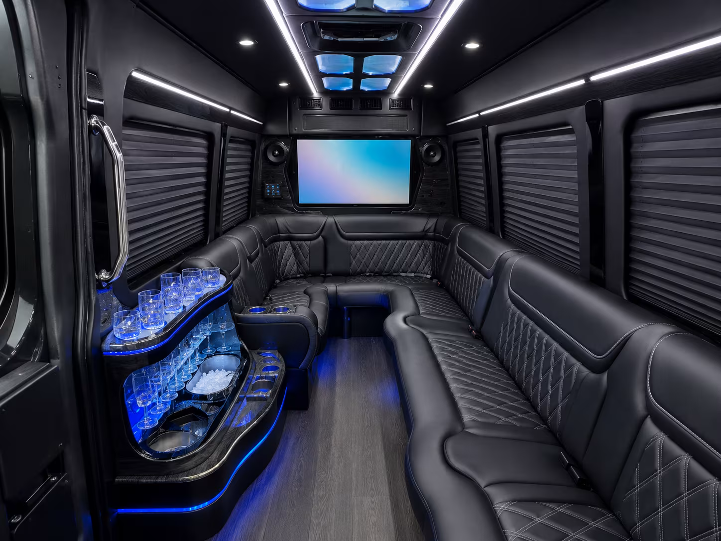 corporate and shuttle buses for perris business events