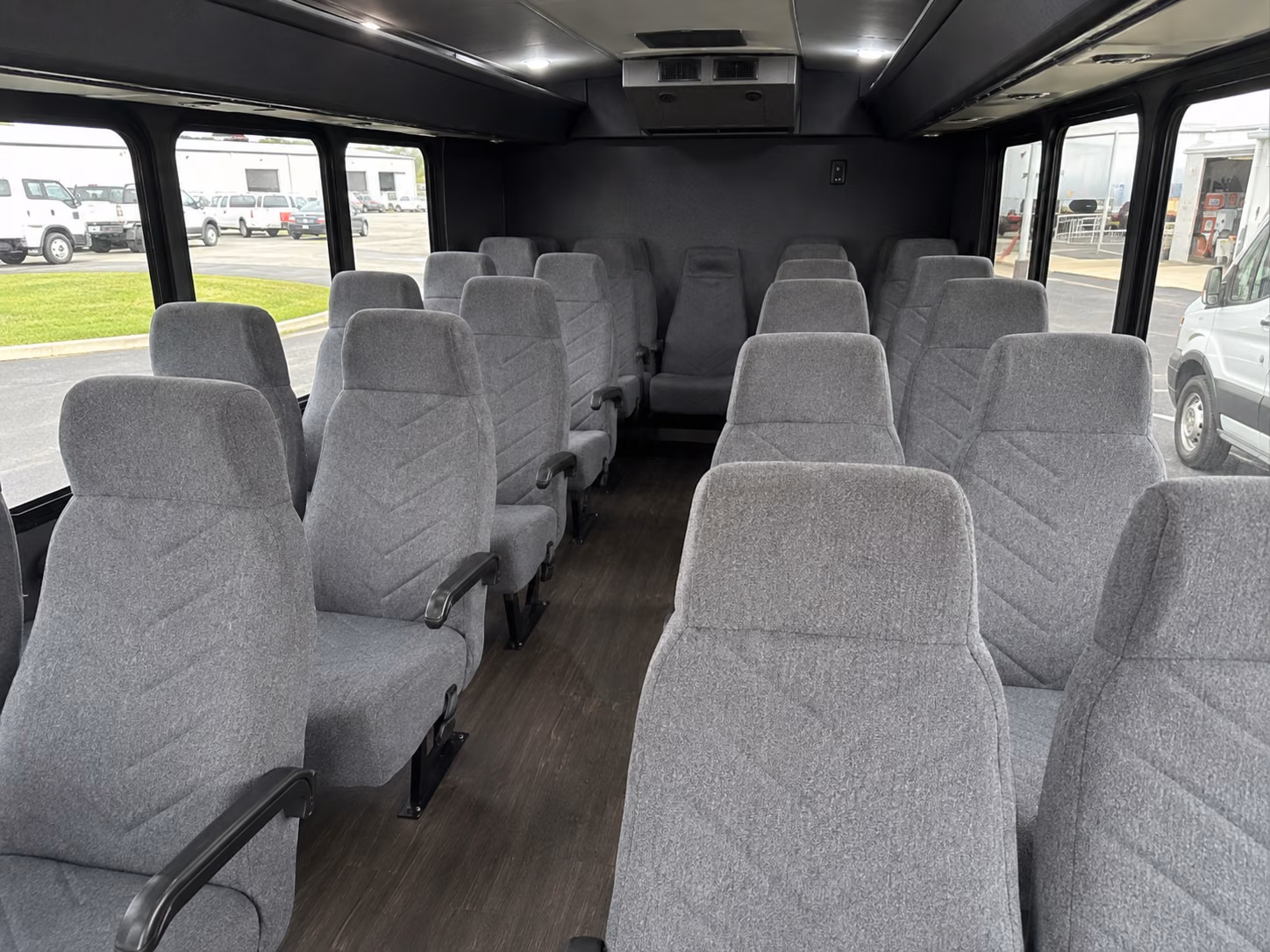 perris 15 passenger minibus interior