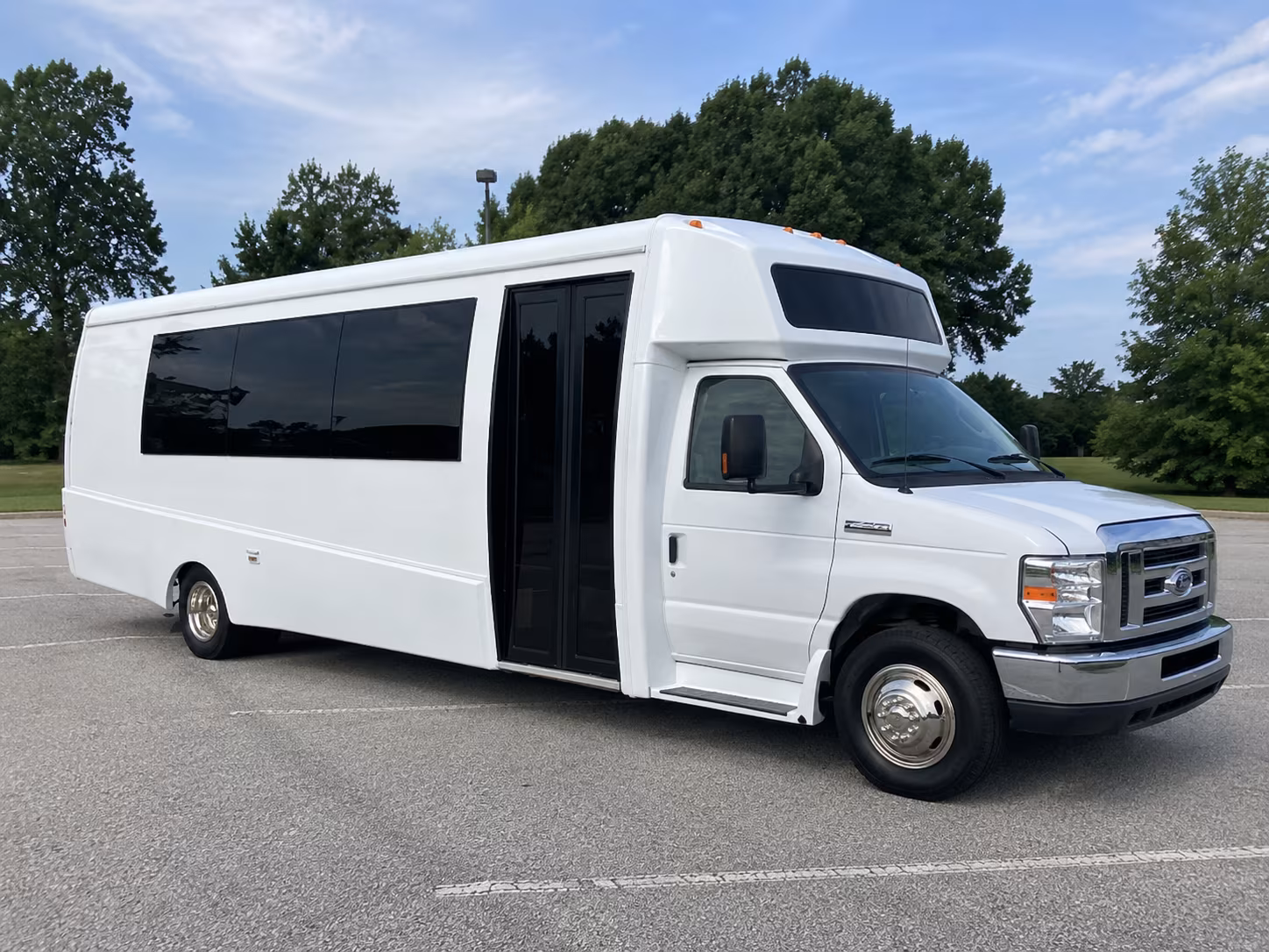 perris 18 passenger party bus