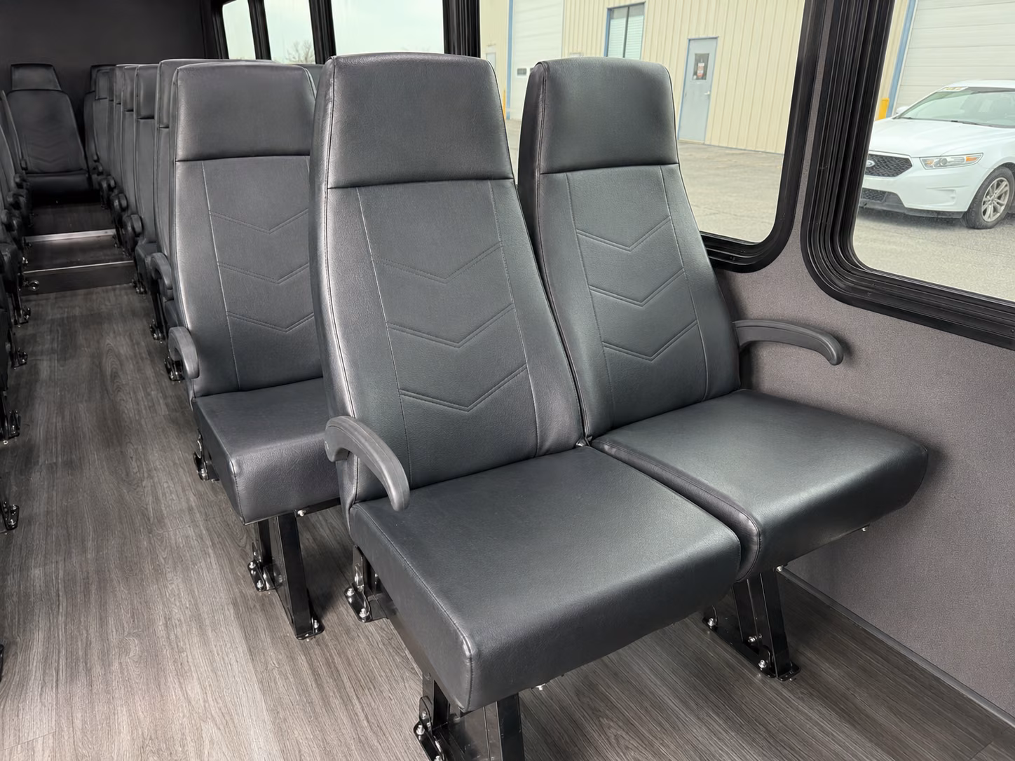 perris 20 passenger minibus interior