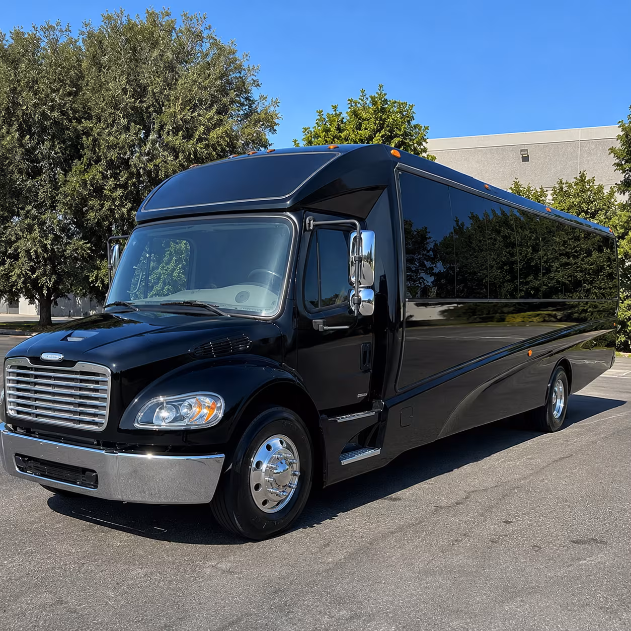 perris 20 passenger minibus